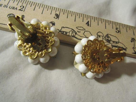 Boucles D'oreilles Clips Perles Blanches Vintage - 1.8 Cm - Neuf Sans Emballage