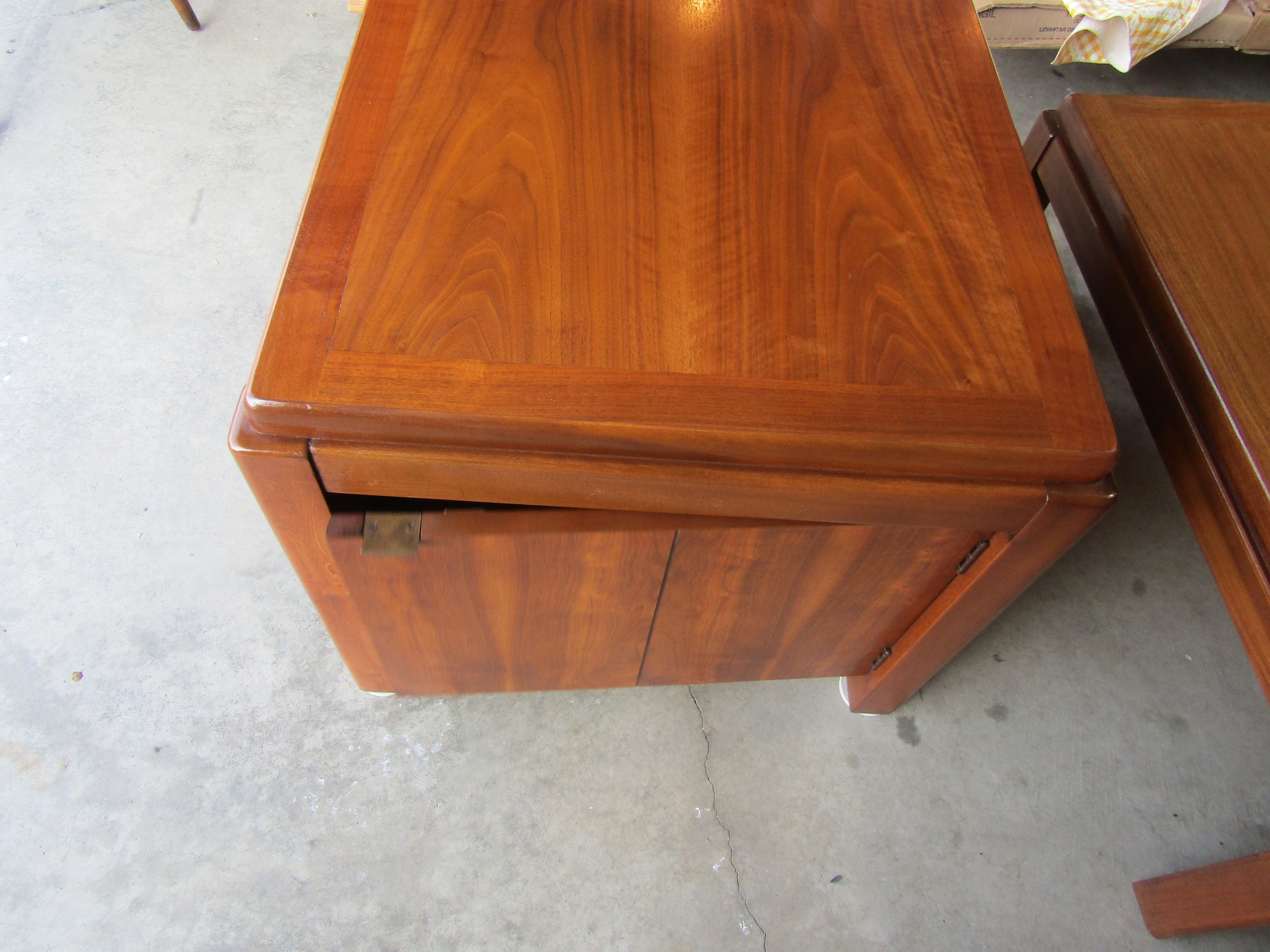 Vintage Lane Mid Century Oak End Table With Storage Etsy