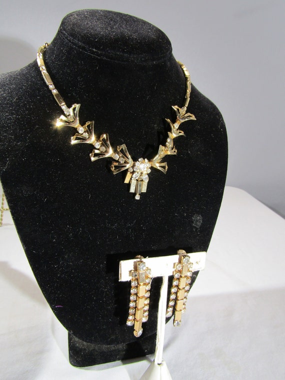 vintage rhinestone necklace and dangle clip earrin