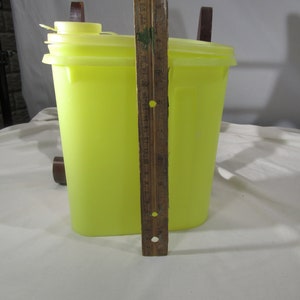 vintage Tupperware/ container/ pitcher