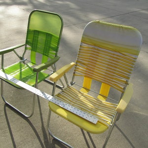vintage lawn chair/folding chair/beach chair