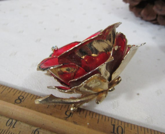 vintage 3d Vendome red flower enamel brooch - image 4