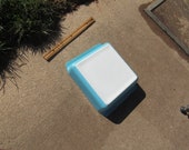 vintage turquoise Pyrex baking dish