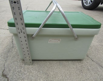 vintage Coleman green ice chest