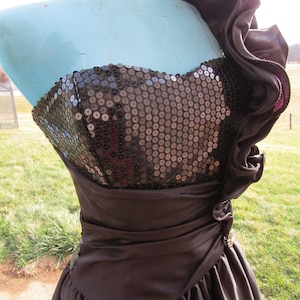 vintage black boned prom size 9 union label dress/ one shoulder dress