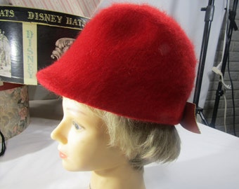 vintage red hat