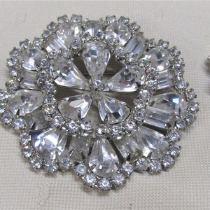 vintage weiss clear rhinestones brooch and clip earrings