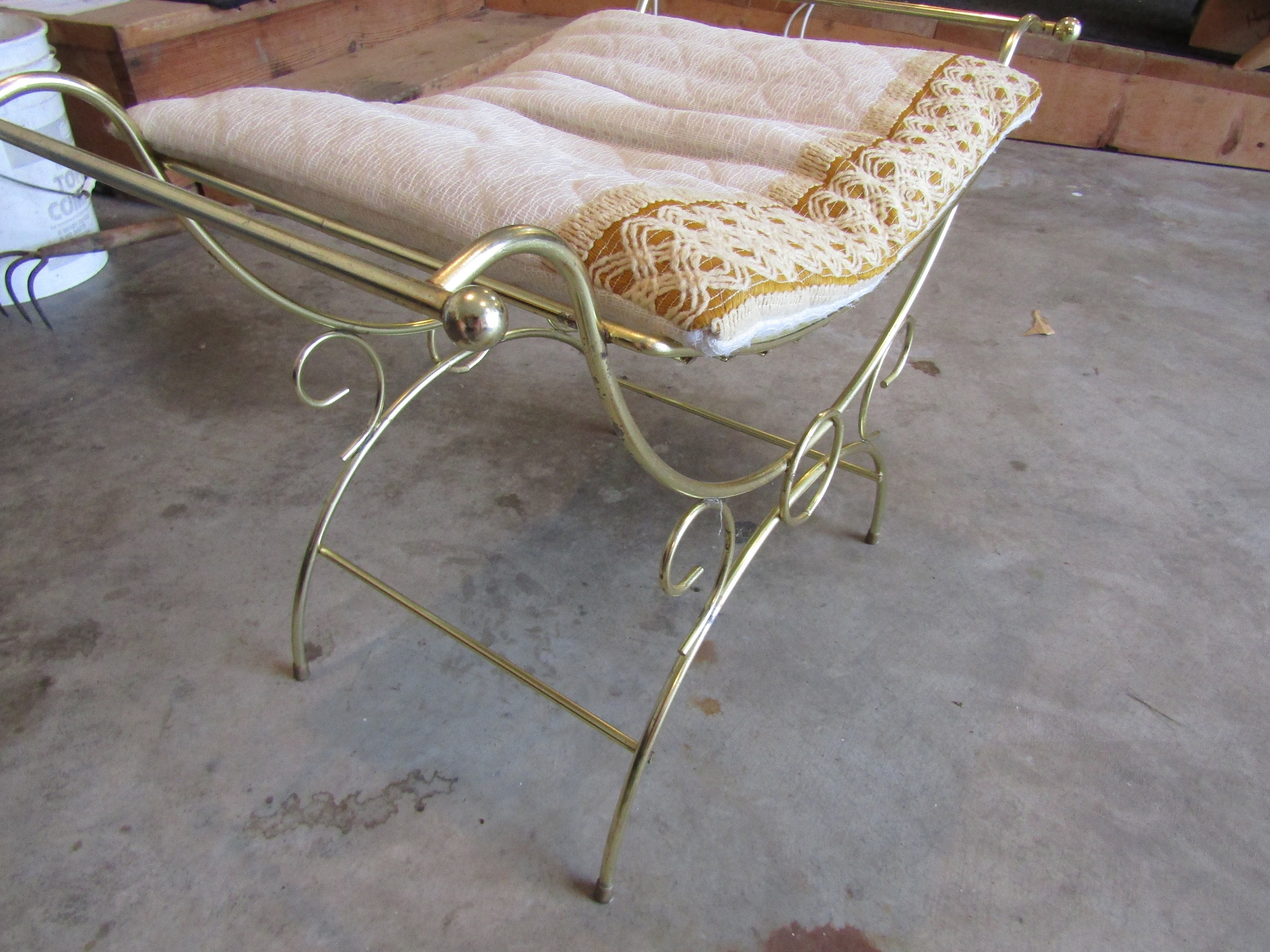 Vtg ottoman foot stool Poof Chair Gold Tassel Fringe HOLLYWOOD Regency