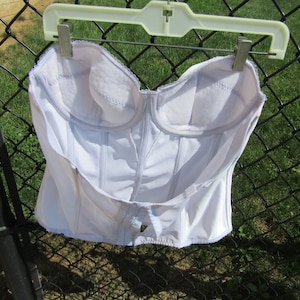 vintage white  strapless boned corset size 42b