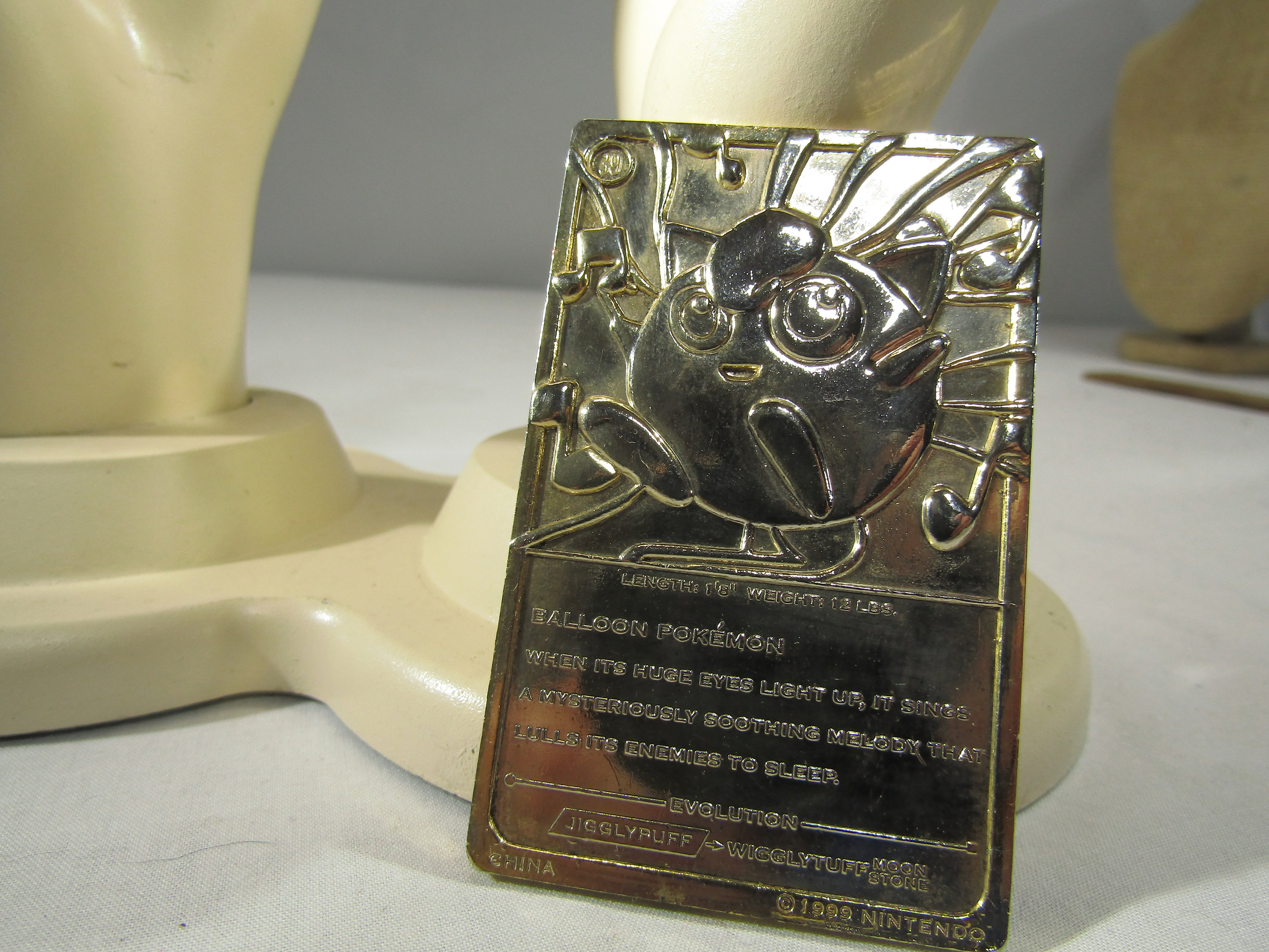 gold plated pokemon cards jigglypuff Nintendo Pokemon 1999 Burger King Jigglypuff Gold Plated Metal Card main image 0