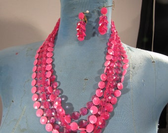 vintage long knotted  necklace with clip earrings