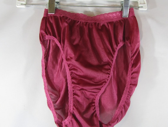 Vintage panties size 6 - Gem