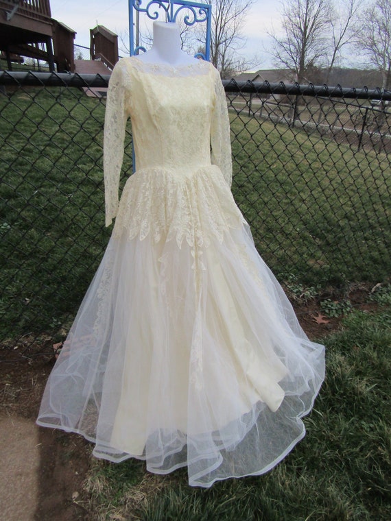 vintage cream wedding dress / 70ish wedding dress - image 3