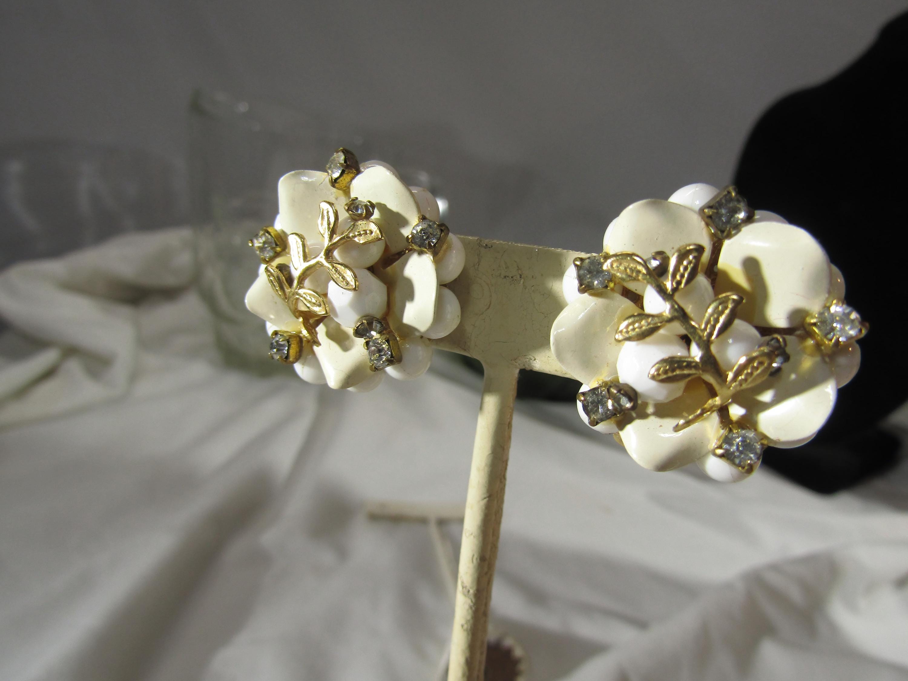 Boucles D'oreilles Clips Vintage Perles Blanches 1.8 Cm - Laiton - Neuf Sans Emballage