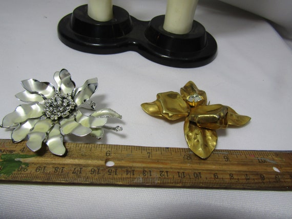 metal flower brooches, 1 signed Coro, group of br… - image 2