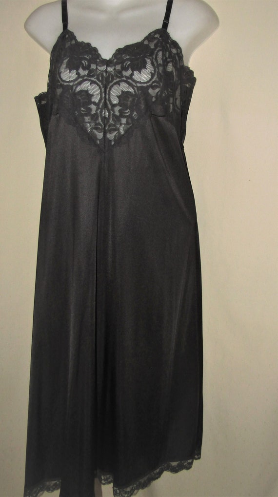 black dress slip size 34 - image 1