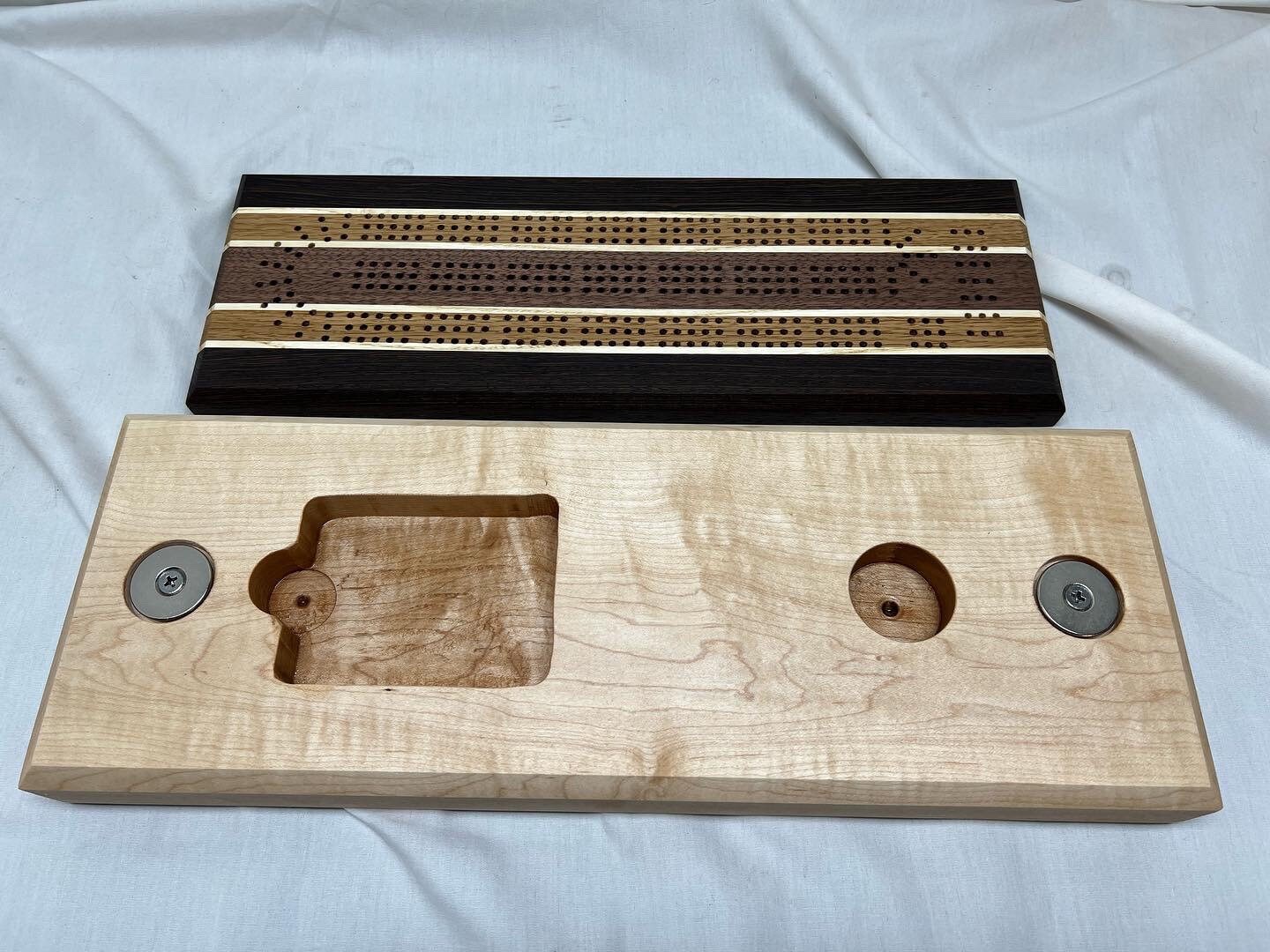 Cribbage Board, Cribbage Board With Card and Peg Storage, Crib Game