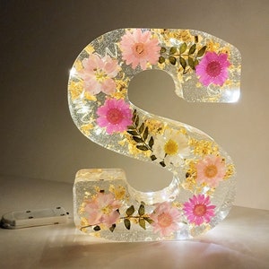 Custom Large Letter with Lights, Personalized Resin Letter, Custom Letter Night Light, Mother&#39;s Day Gift, Couple&#39;s Initials Wedding Decor
