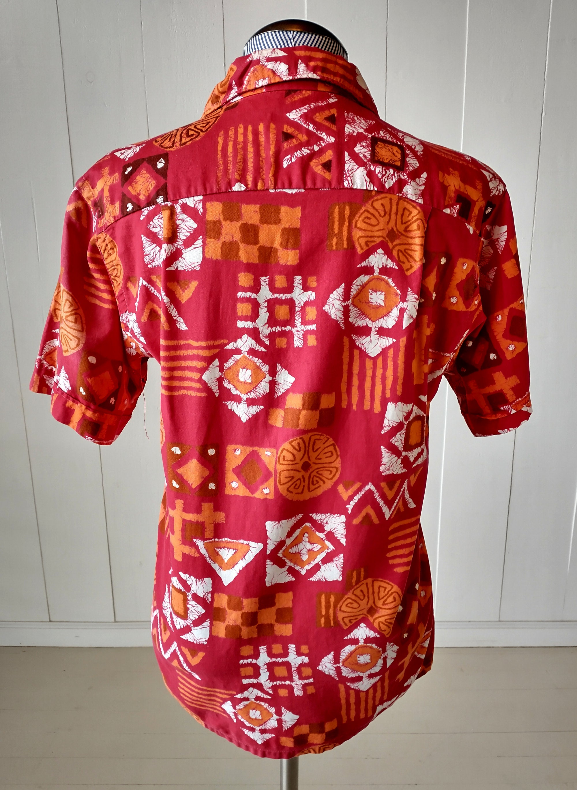 Vintage 60s Hawaiian Shirt Abstract Modernist Aloha Shirt with Repair L