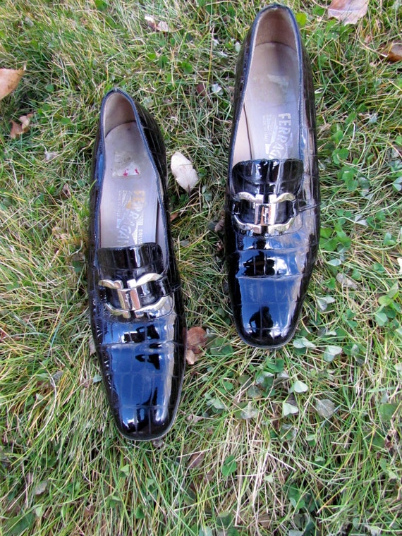 Vintage FERRAGAMO Heels Patent Leather Loafers Cr… - image 2