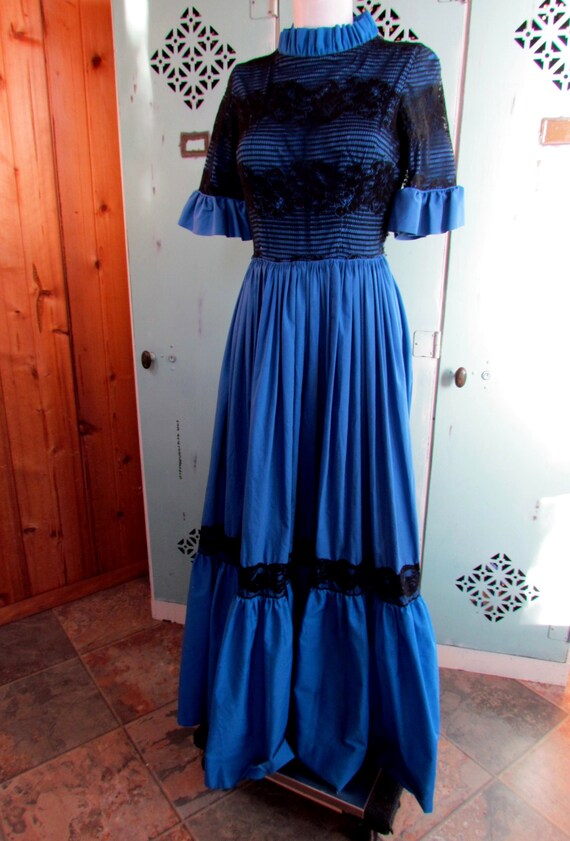 Vintage 60s 70s Prairie Dress with Black Crochet Lace… - Gem