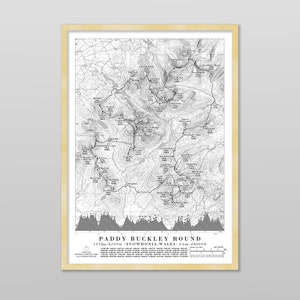 Ronde kaart Paddy Buckley met hoogteprofiel. Cadeau voor felle/heuvelloper/wandelaar/alpinisme. Beschikbaar met je naam, datum en tijd.