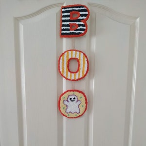 Punch Needle Halloween BOO Sign: Tufted Ghost Door Hanger