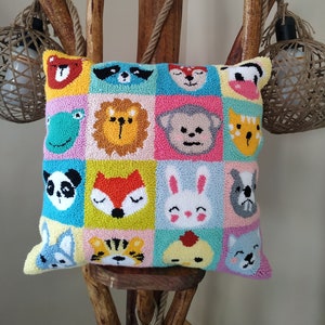 Almohada con diseño de animales con aguja perforada, linda funda de cojín con forma de animal, decoración colorida para guardería, decoración de habitación de niños y bebés