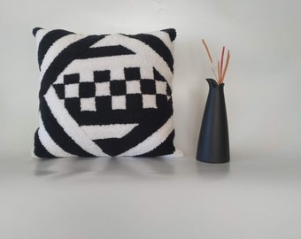 Black and White Punch Needle Decorative Pillow, Handmade Tufted Checkered Cushion Cover