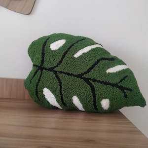 monstera leaf pillow,
green color cushion,
punch needle embroidery,