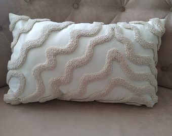 Punch Needle Swirls Pattern Pillow Cover, Hand Tufted Beige Abstract Cushion Cover, Wavy Lines Rectangle Throw Pillowcase