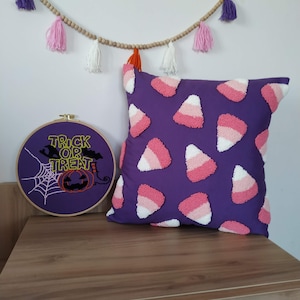 Juego de almohadas de aguja perforadora con diseño de Pinkoween en colores pastel, juego de 3, decoración de Halloween con forma de maíz dulce, estilo Halloween para habitación de niña, linda funda de almohada