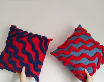Handgemachter Tufted Swirl Kissenbezug: Blaues Rotes Dekokissen