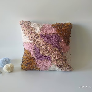 Handmade Punch Needle Pillow Cover: Pink Geometric Linen Throw Pillow (14x14 inches)
