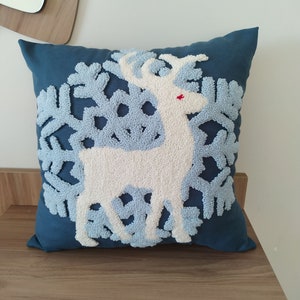 Funda de almohada de reno de reno perforada, cojín de copo de nieve de Navidad bordado modelo, regalos de Navidad para la decoración de mamá,