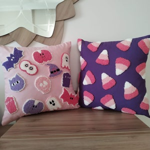Funda de almohada de Halloween con diseño de aguja perforada en colores pastel, bonita decoración para fiestas infantiles, funda de cojín con patrón de caramelos de maíz