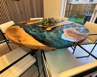 Runder Walnuss-Epoxidharz-Tisch: Türkis-Fluss-Design