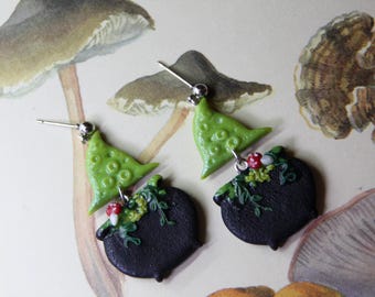 Hexenkessel Ohrringe – Handgemachte Halloween Ohrringe aus Polymer Clay – Grüne Hexenhut Schmuck – Magisches Geschenk