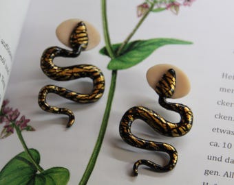 Black snake dangle clay earrings, Snakes jewelry, Serpent earrings, Black and gold clay earrings, Goth earrings, Mythical Creature Earrings