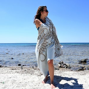 100% Cotton Beach Towel Blanket, Durable, Lightweight, Peshtemal, Sunflowers Picnic Throw, 95x185 cm