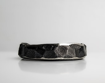 Hand Forged Ring - Men&#39;s Wedding Ring, Statement Ring, Black Wedding Band, Men&#39;s Rings