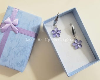 Pendientes de flor morada con cierre de palanca, hipoalergénicos, regalo para el Día de la Madre, pendientes colgantes de flor morada, regalo para amantes de las flores.