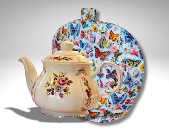 Tea cosy, teapot cover, teapot warmer, kitchen accessory, housewarming gift, Mothers day gift, butterfly