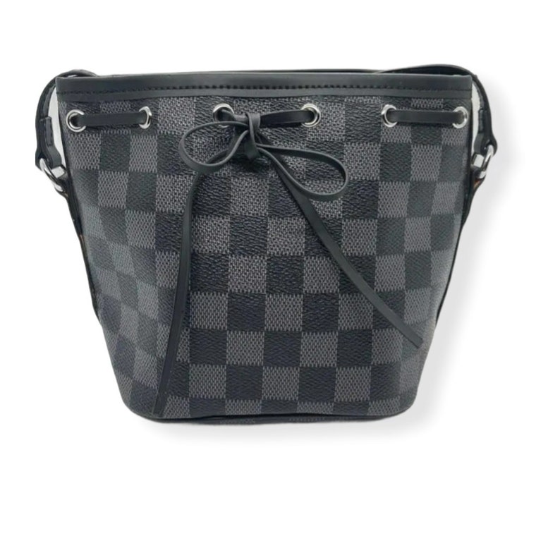 27 'dupe' bag that looks very similar to £2,400 Louis Vuitton version -  Liverpool Echo
