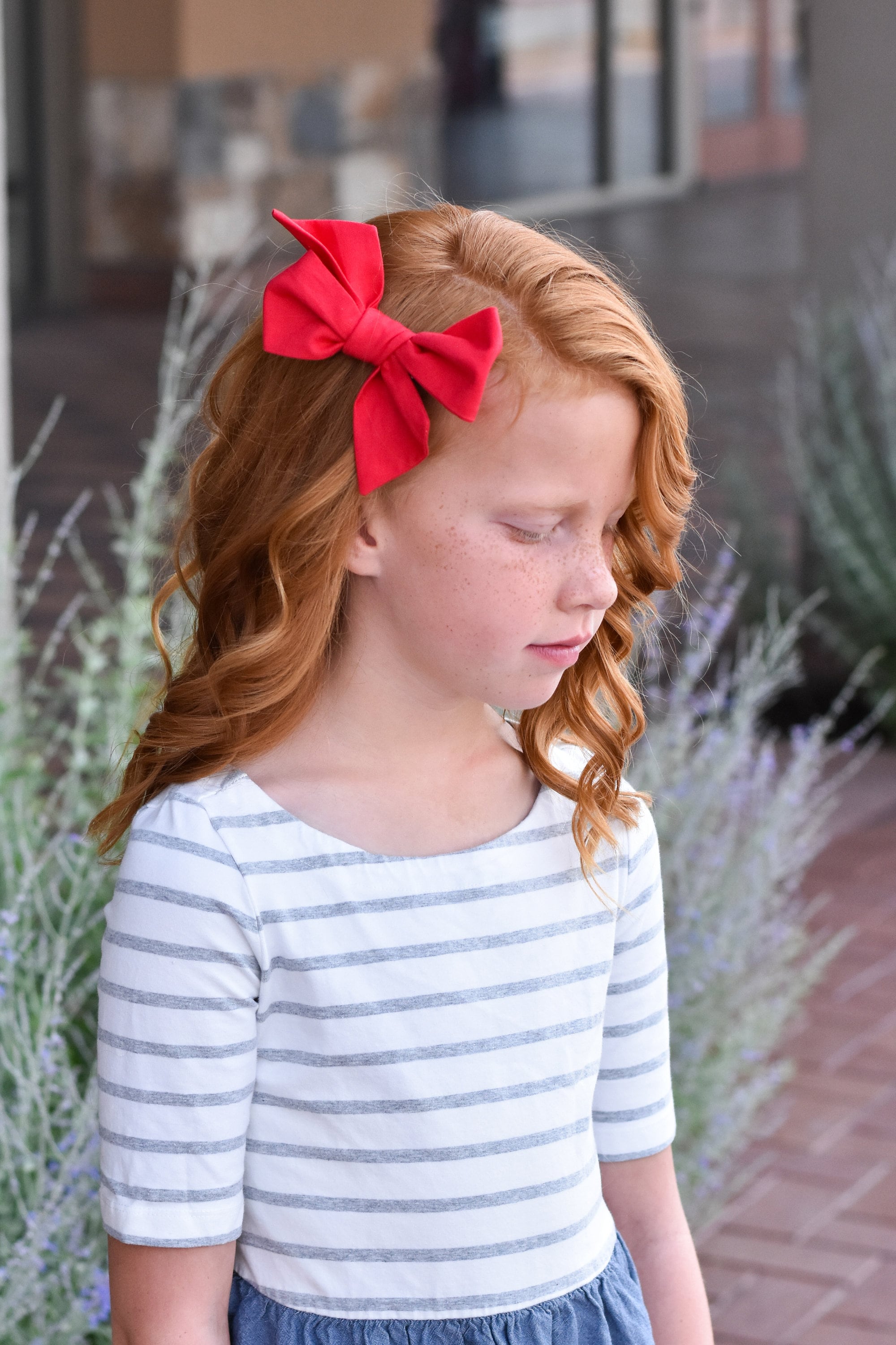 Little Girl Hair Accessories - Large Red Bow – Little English