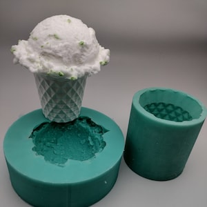 Eis-Set-Gerüschte Schaufel mit 3D-Boden-Silikonform-Faux Fake Bake-Harz-Ton-Seifenkerze oder Back- und Fondantform erhältlich