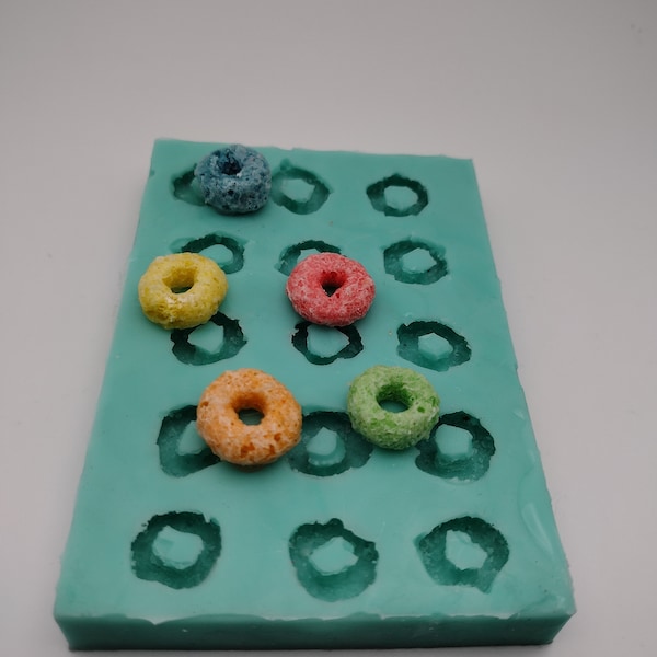 Circle Cereal Pieces-Silicone Mold-Faux Fake Bake-Clay,Resin,Soap,Candle,Plaster, Fondant,Concrete or Baking Mold-Two Mold Styles Available