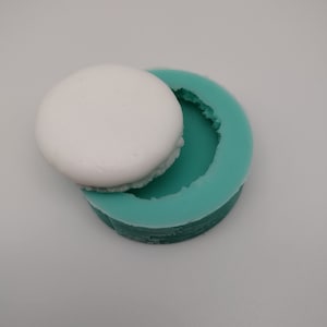 Macaron Halv (Liten) - Silikonform - Konstgjord bakform - Lera, harts, tvål, ljus, gips, fondant, bakform, UV-form finns nu tillgänglig!