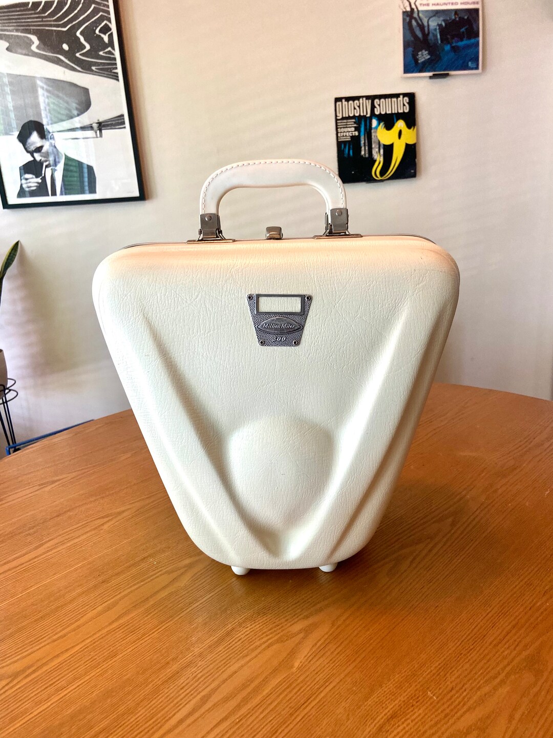 Vintage Million Miler 300 Cream Bowling Ball Hard Case no Etsy