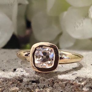Old Mine Antique Ring 1.0 CTW Cushion Cut Moissanite Engagement Ring Solitaire Bezel Set Ring 18k Yellow Gold Anniversary Gifts for Women&#39;s